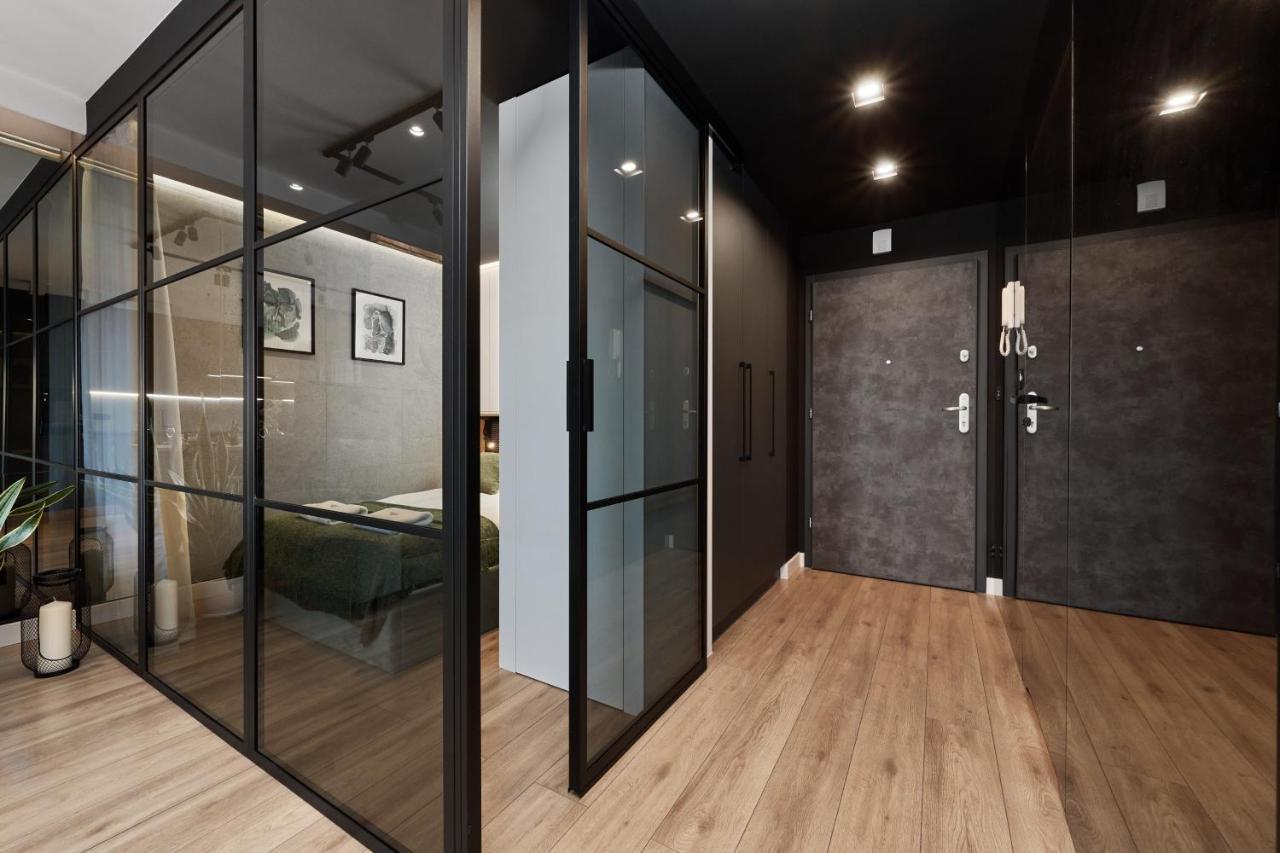 Lux Apartment Browary Wroclawskie By Noclegi Renters 외부 사진